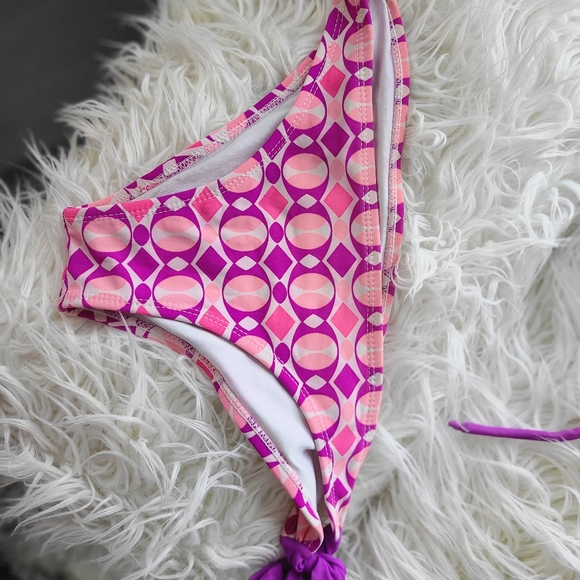 Colombian bikini from Adriana Carvajal - Picture 2 of 3